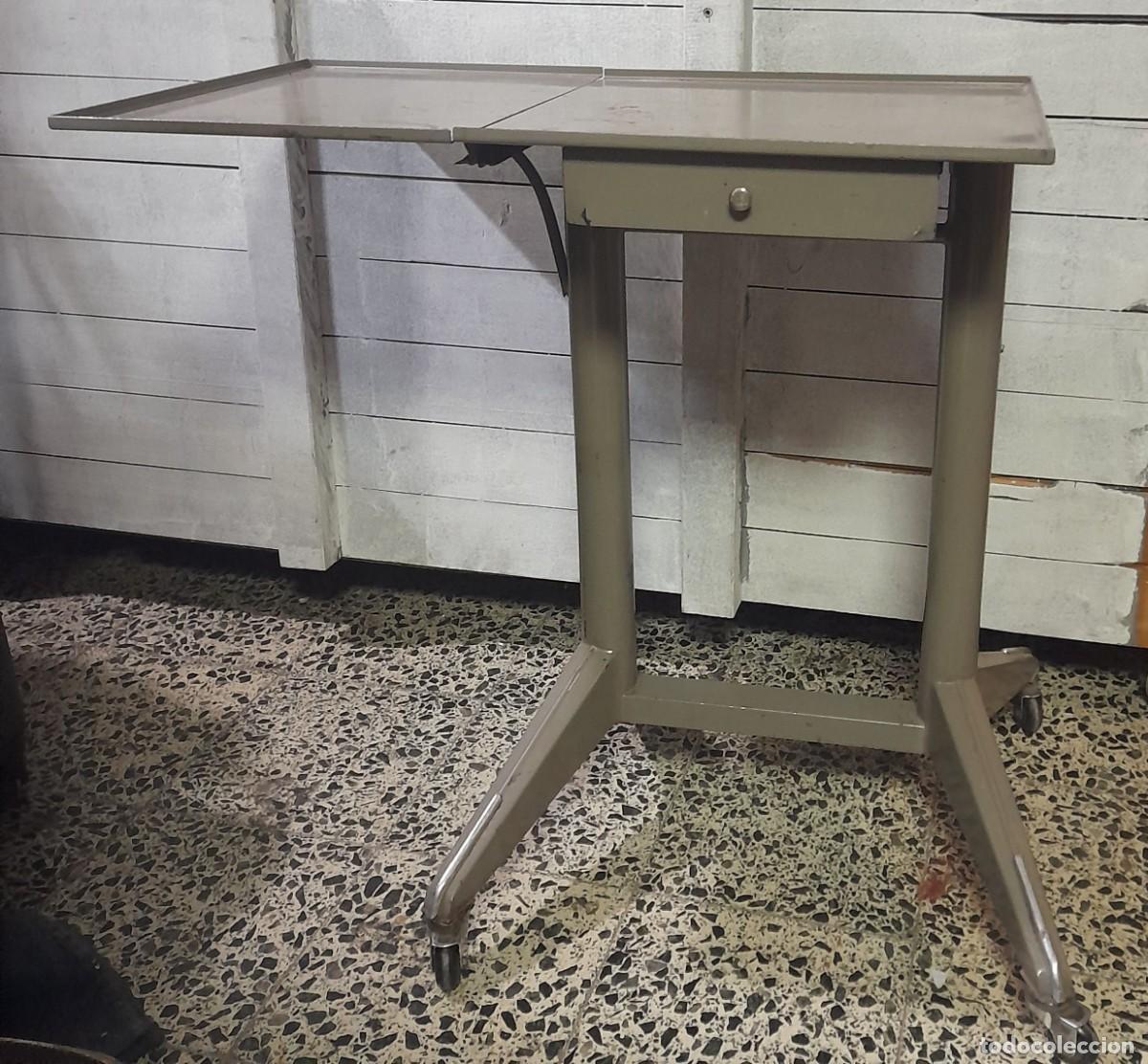Vintage: Mesa m&aacute;quina de escribir - Foto 1