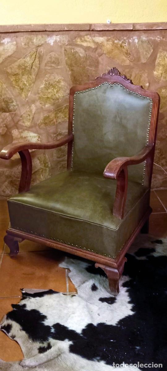 Vintage: Butaca de piel y madera - Foto 1