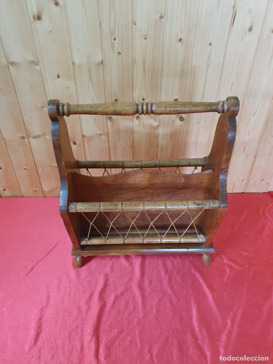 Vintage: Antiguo revistero - Foto 2