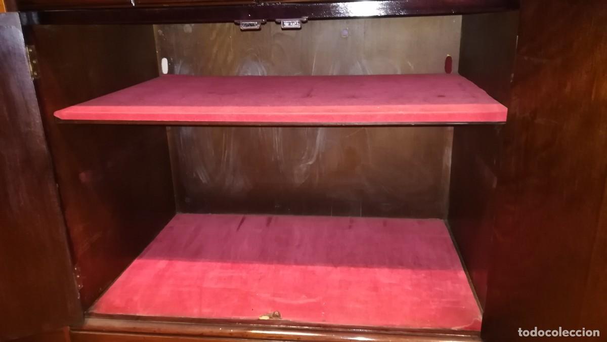 Vintage: APARADOR DE MADERA CON BALDAS Y CAJONES - Foto 14