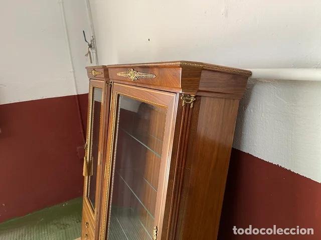 Vintage: VITRINAS CRISTALERA EN MADERA DE NOGAL - Foto 2
