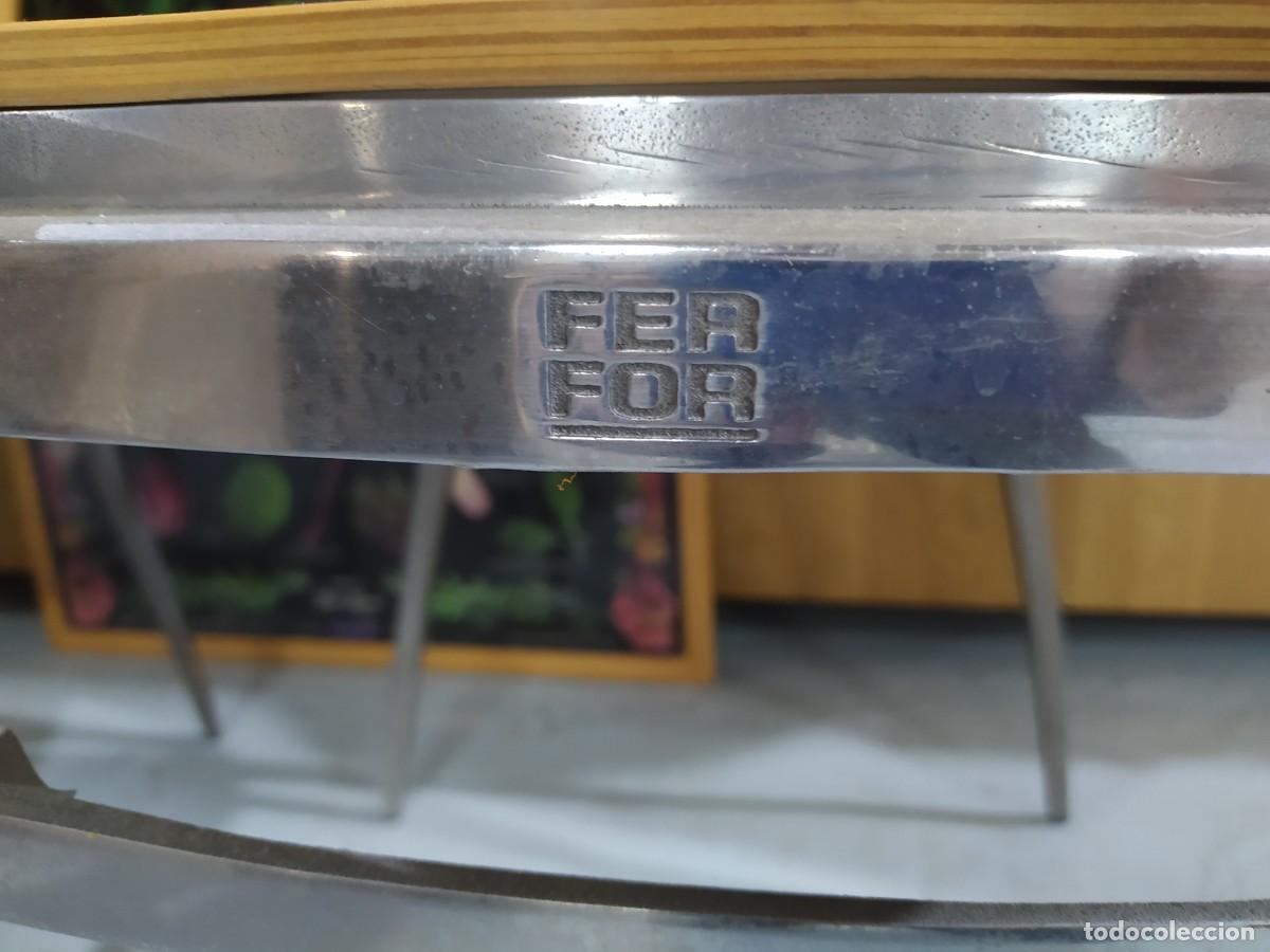 Vintage: Pareja de sillas con brazos de Ferfor. - Foto 5