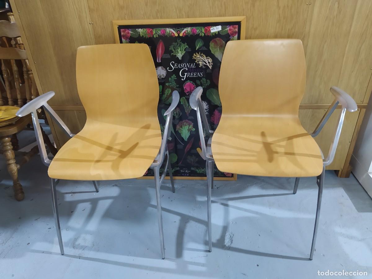 Vintage: Pareja de sillas con brazos de Ferfor. - Foto 1