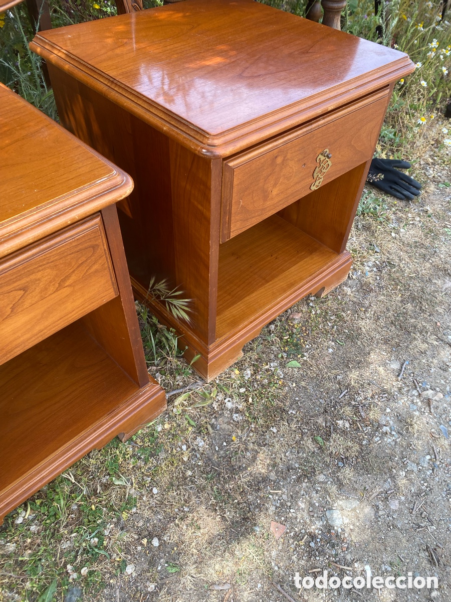 Vintage: Pareja de mesillas en madera - Foto 2