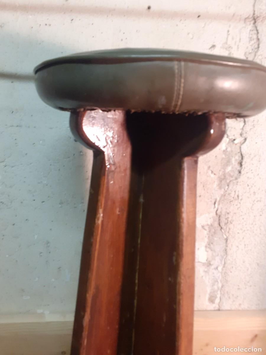 Vintage: Taburete alto ingl&eacute;s madera y cuero - Foto 8