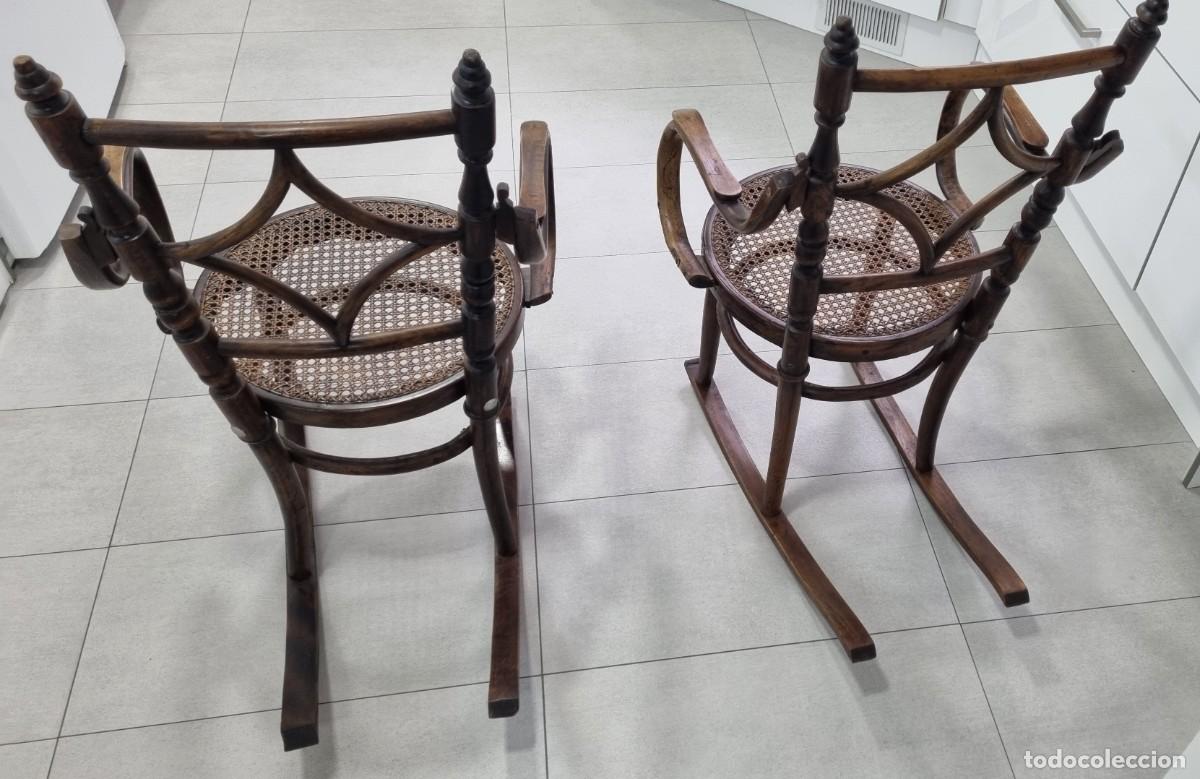 Vintage: Dos mecedoras infantiles estilo Thonet - Foto 2