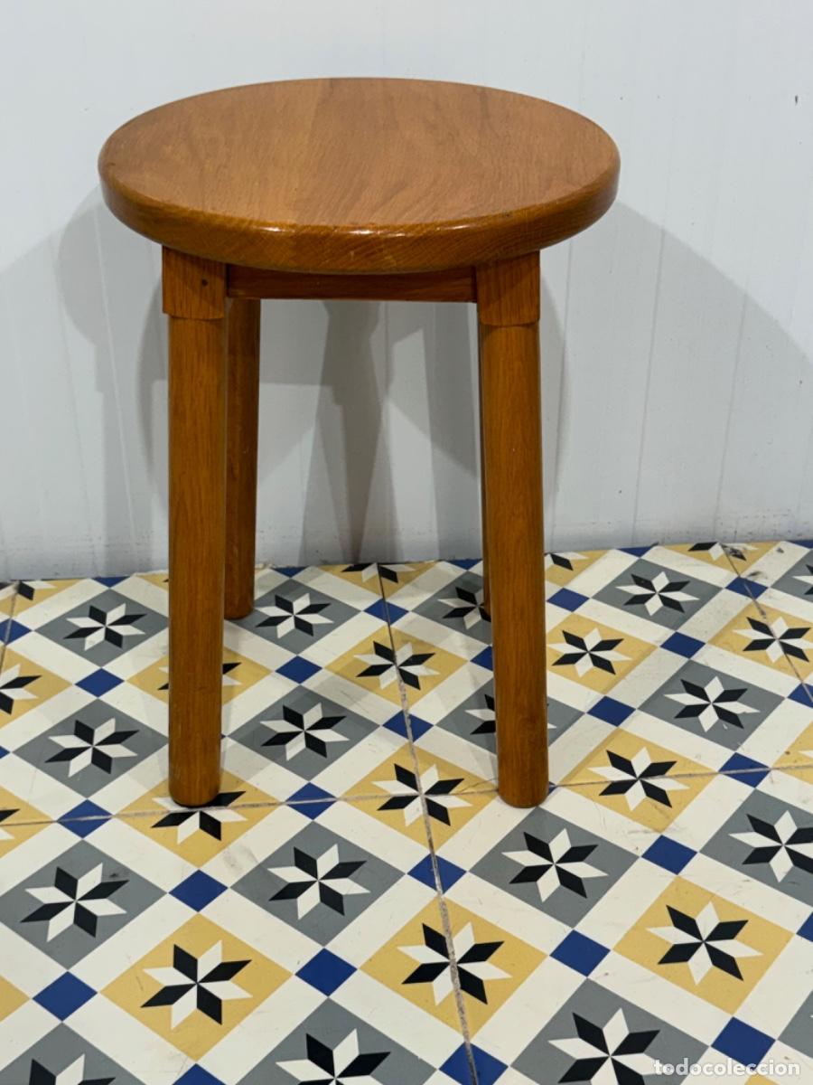 Vintage: TABURETE EN MADERA DE PINO - Foto 1