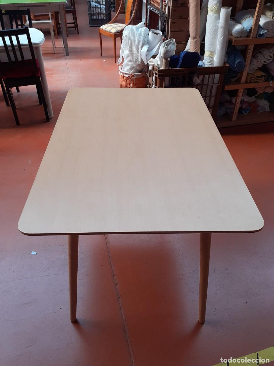 Vintage: Mesa de madera marca Ton - Foto 1