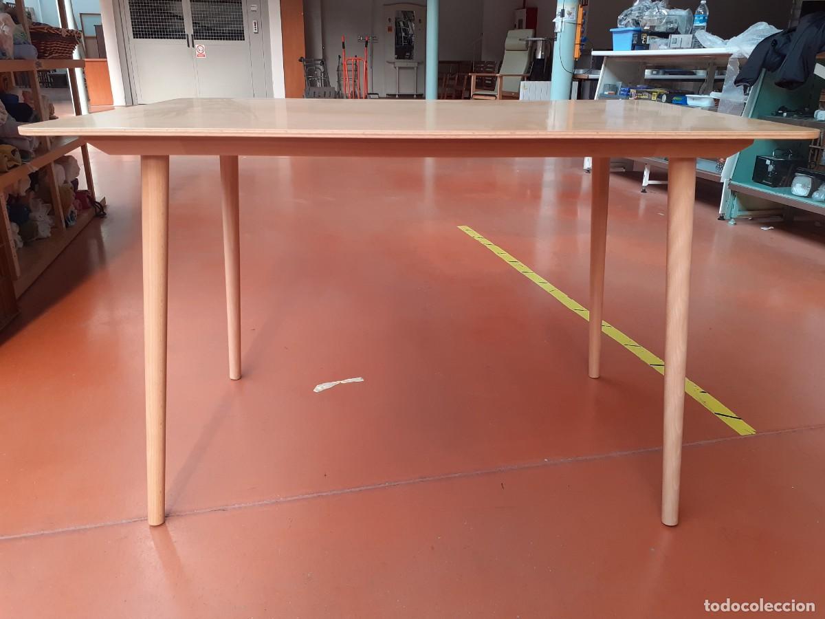 Vintage: Mesa de madera marca Ton - Foto 2