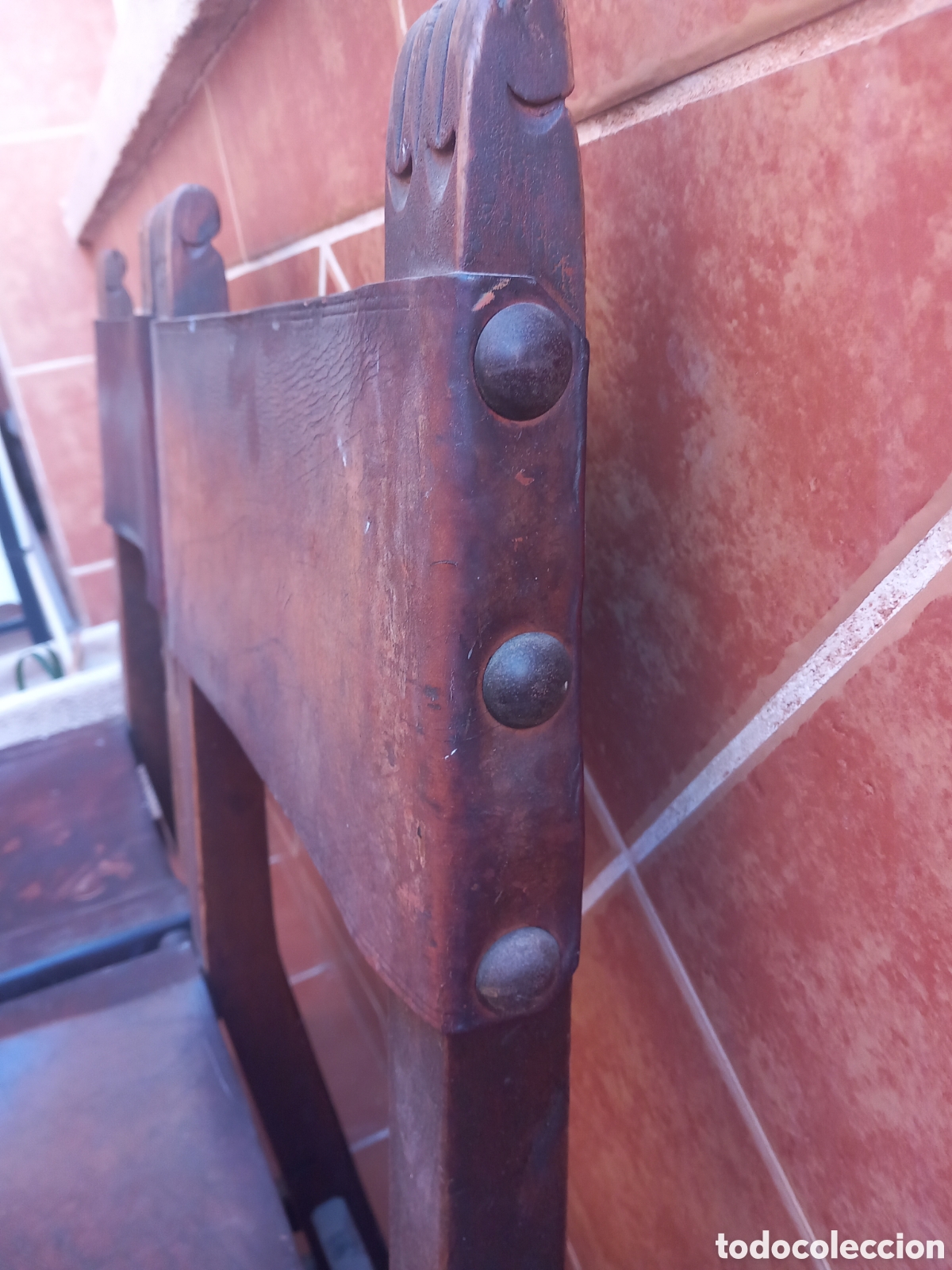 Vintage: Sillas de madera tallada. - Foto 3
