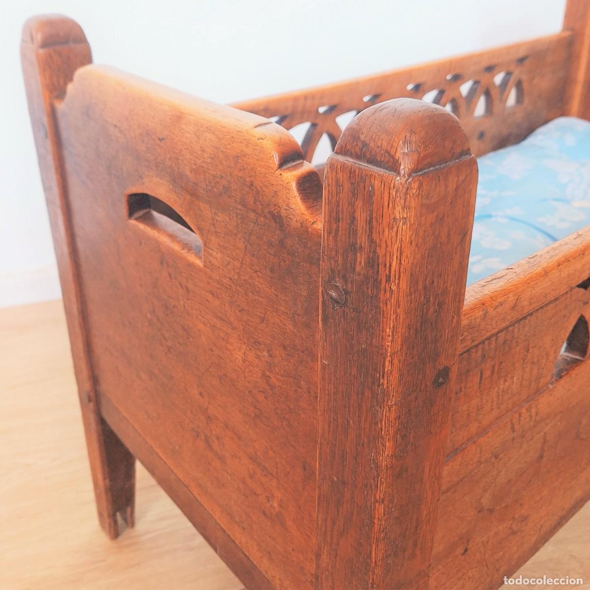 Vintage: Antigua cuna de madera. 1820 - 1850 - Foto 4