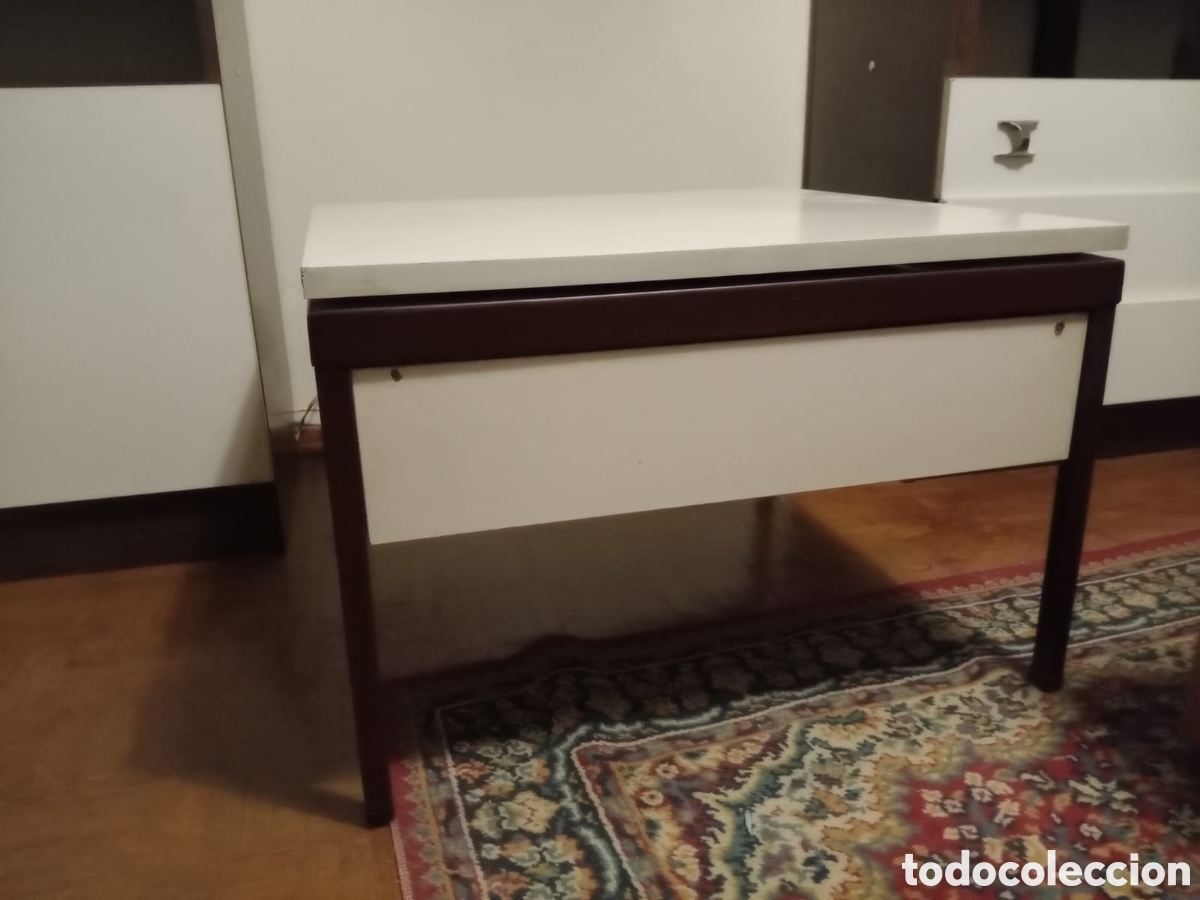 Vintage: Mesa de apoio com gaveta - Foto 1