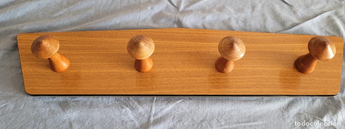 Vintage: Perchero formica de pared 4 perchas - Foto 1