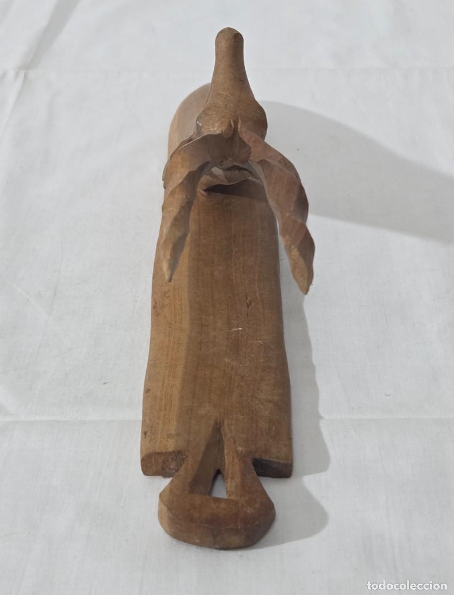 Vintage: Percha de madera tallada, ciervo - Foto 4