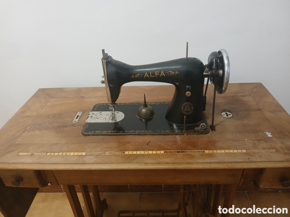 Vintage: Maquina de coser Alfa