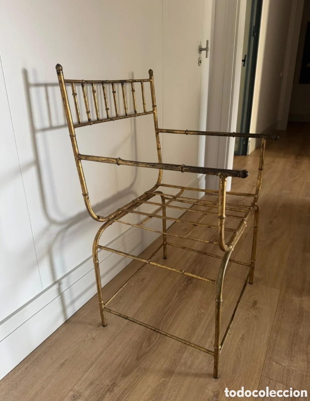 Vintage: Sill&oacute;n de metal dorado de imitaci&oacute;n de bamb&uacute;. - Foto 3