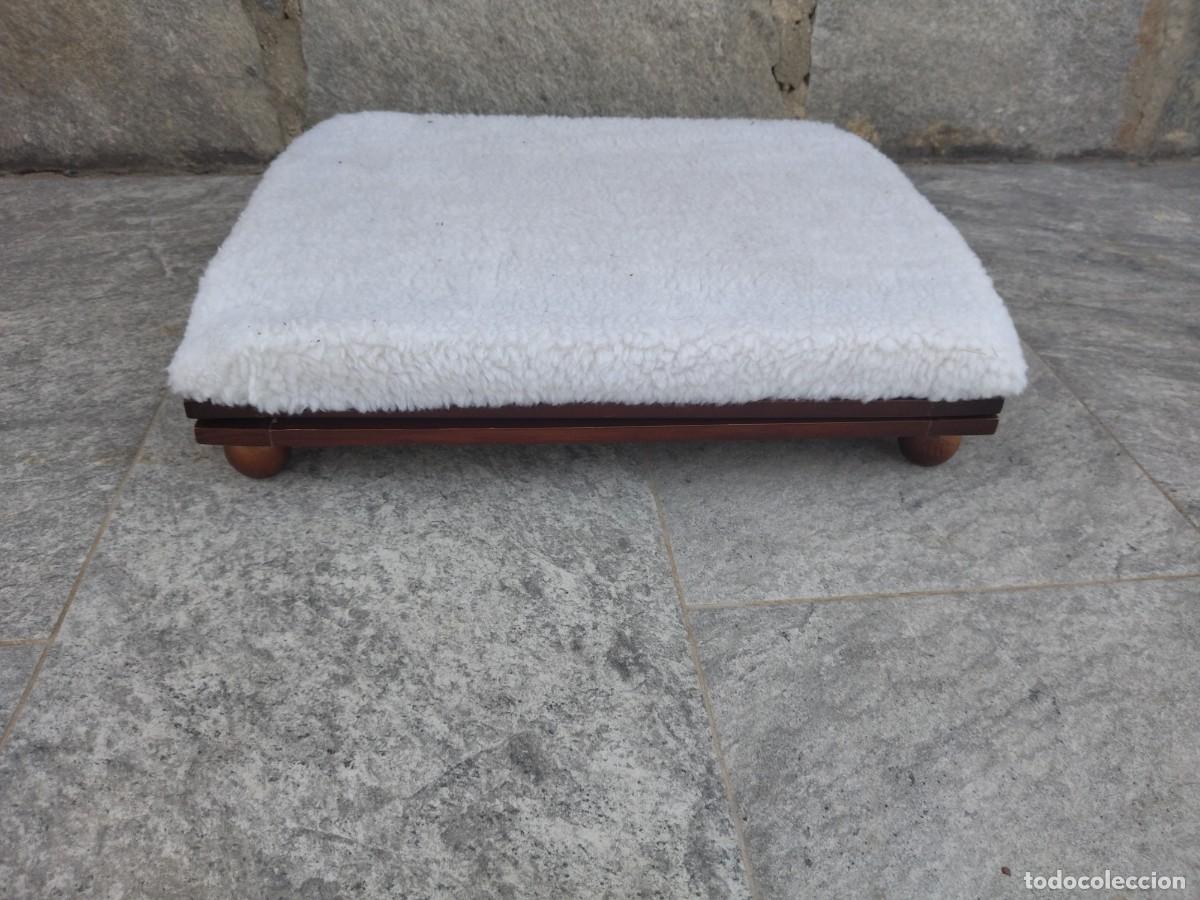 Vintage: Reposa pies de madera, plegable. - Foto 7