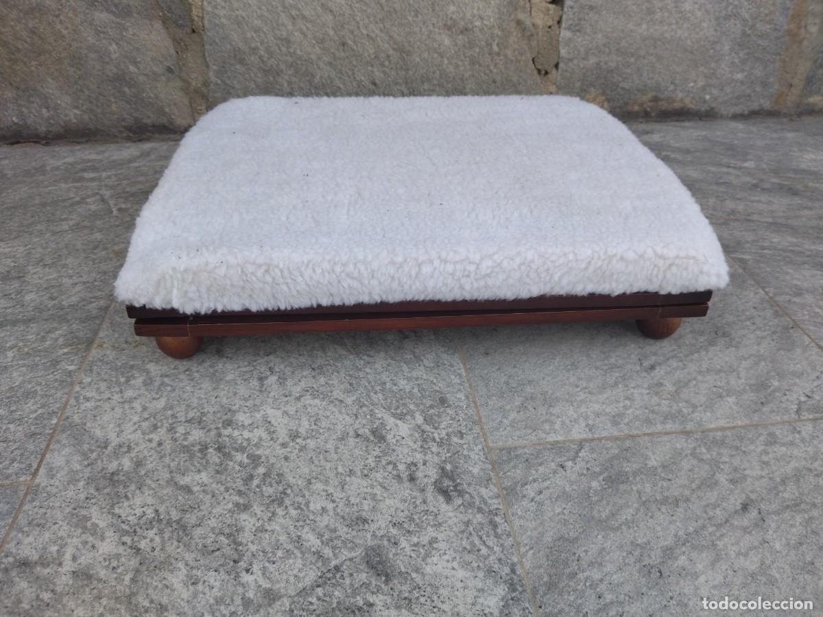 Vintage: Reposa pies de madera, plegable. - Foto 8