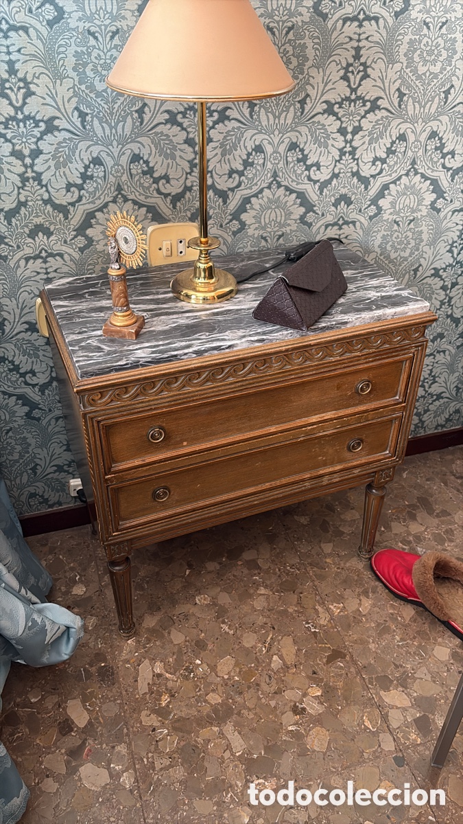 Vintage: Comoda y mesitas de cama a conjunto - Foto 4