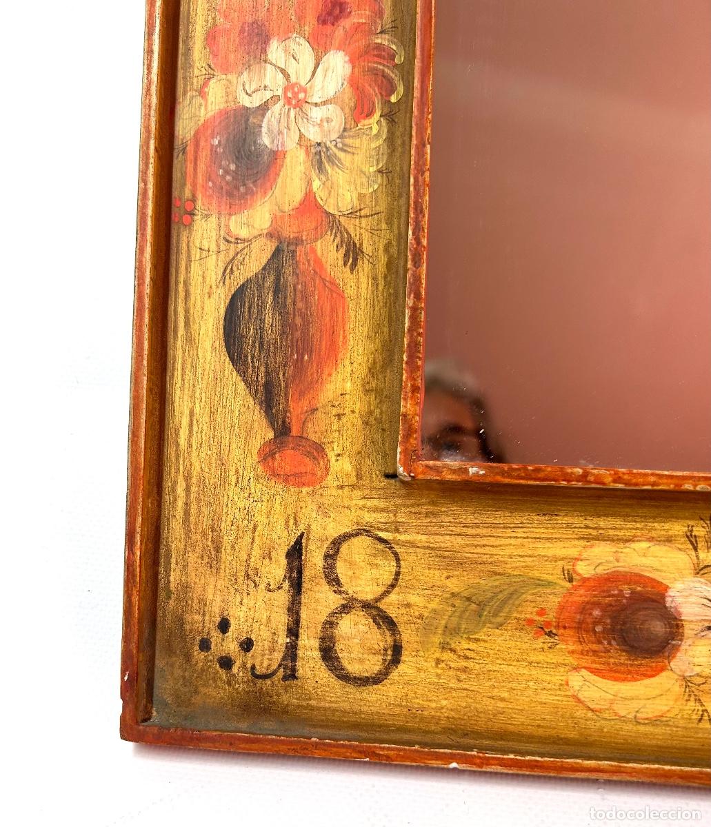 Vintage: Espejo semicircular en madera pintado a mano - Foto 4