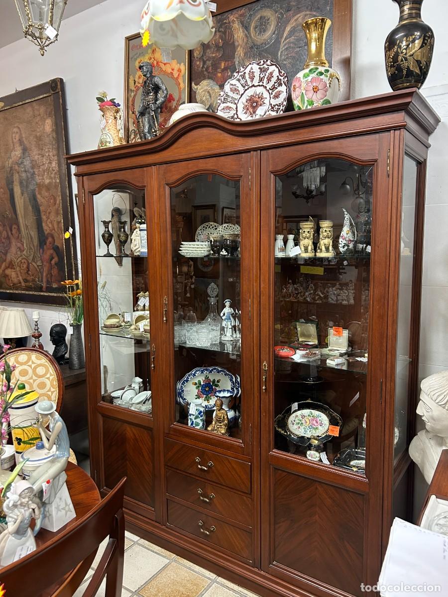 Vintage: Vitrina 3 puertas madera - Foto 1