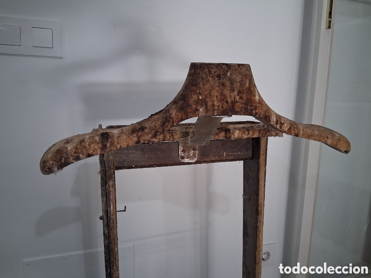 Vintage: Galan de noche perchero de madera y metal - Foto 3