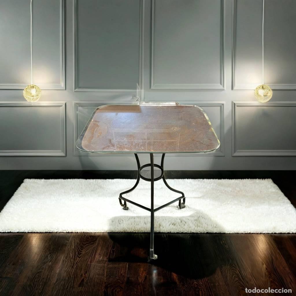 Vintage: MESA CL&Aacute;SICA CON RUEDAS - Foto 1