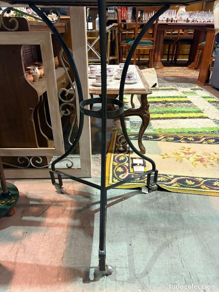 Vintage: MESA CL&Aacute;SICA CON RUEDAS - Foto 5