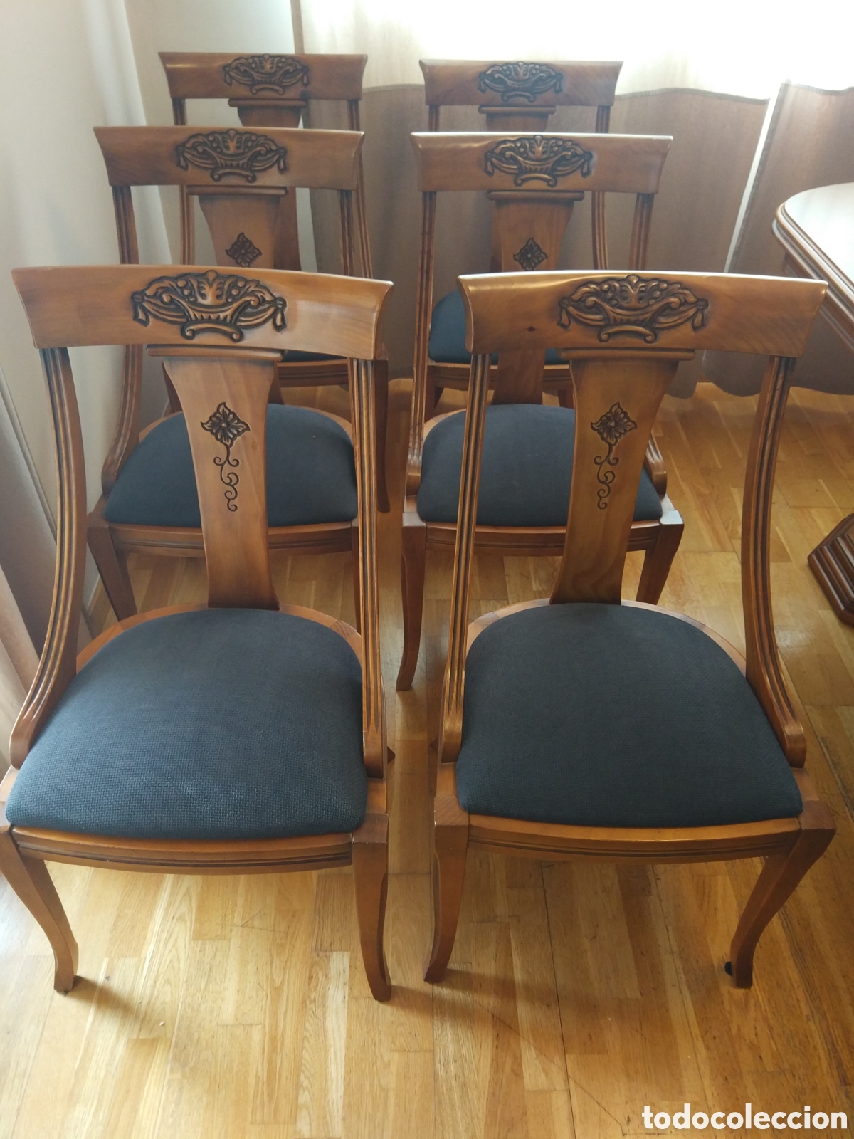 Vintage: Mesa de comedor con seis sillas. - Foto 5