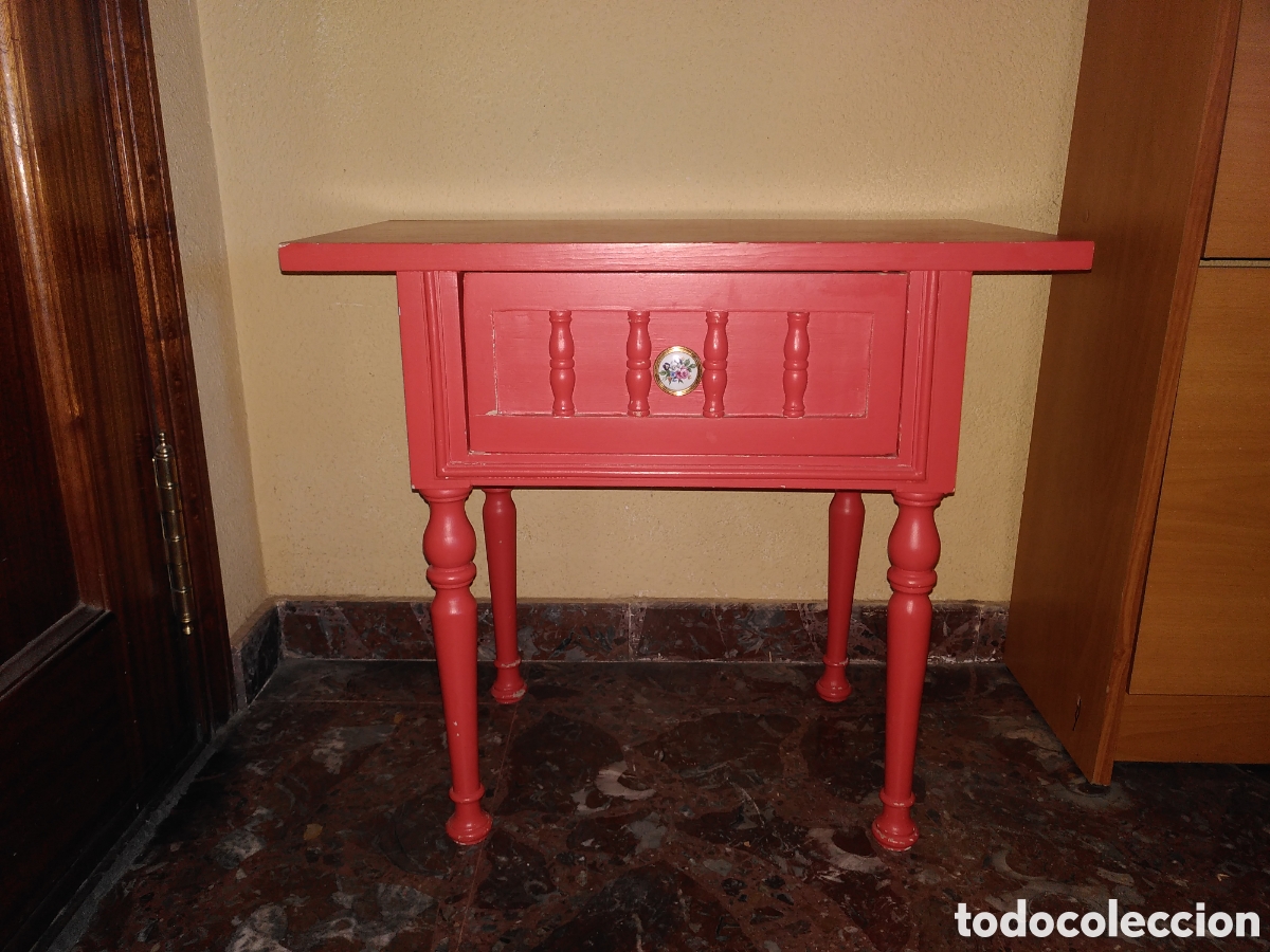 Vintage: Mesilla roja de madera - Foto 1