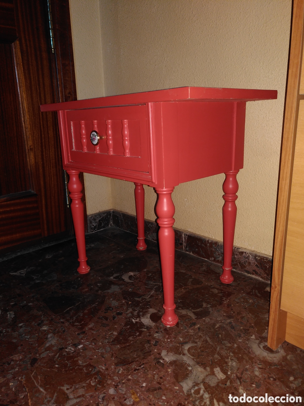 Vintage: Mesilla roja de madera - Foto 2