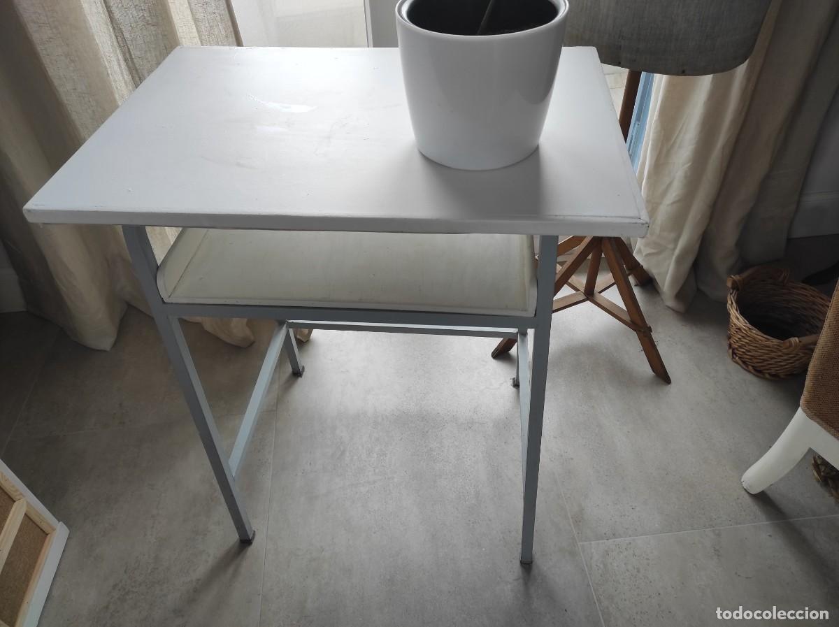 Vintage: Mesa auxiliar con balda - Foto 3