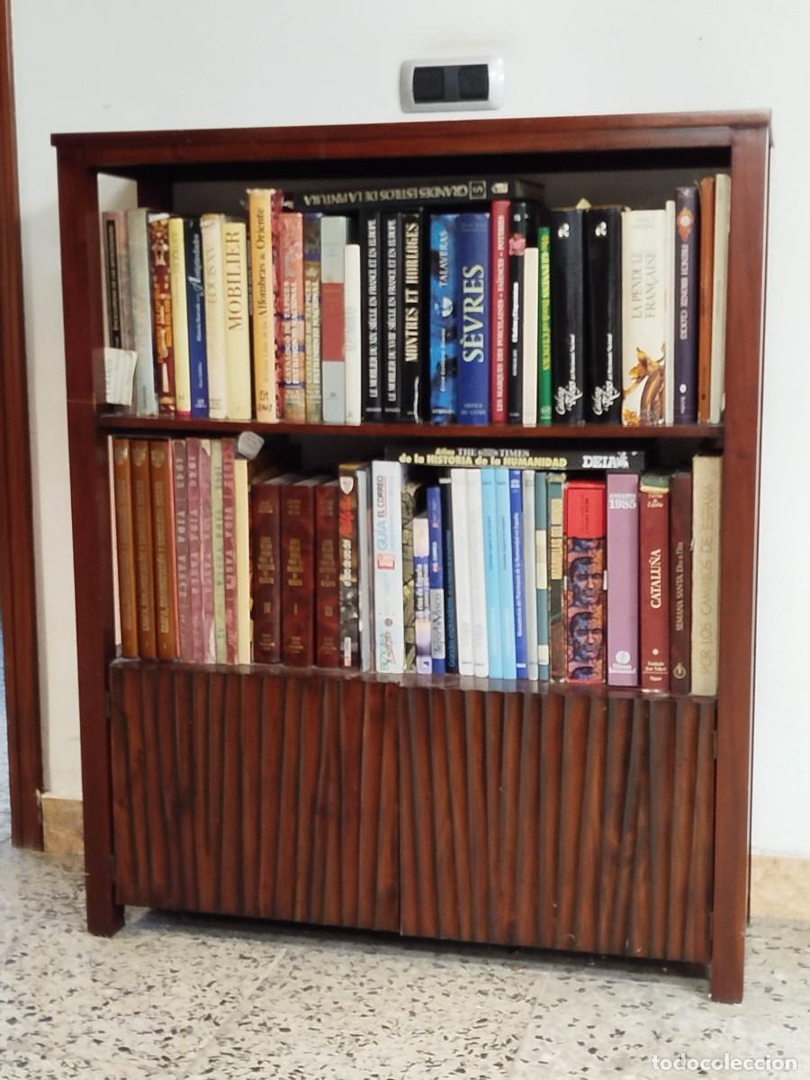 Vintage: LIBRERIA BAJA DE MADERA ORIENTAL - Foto 2