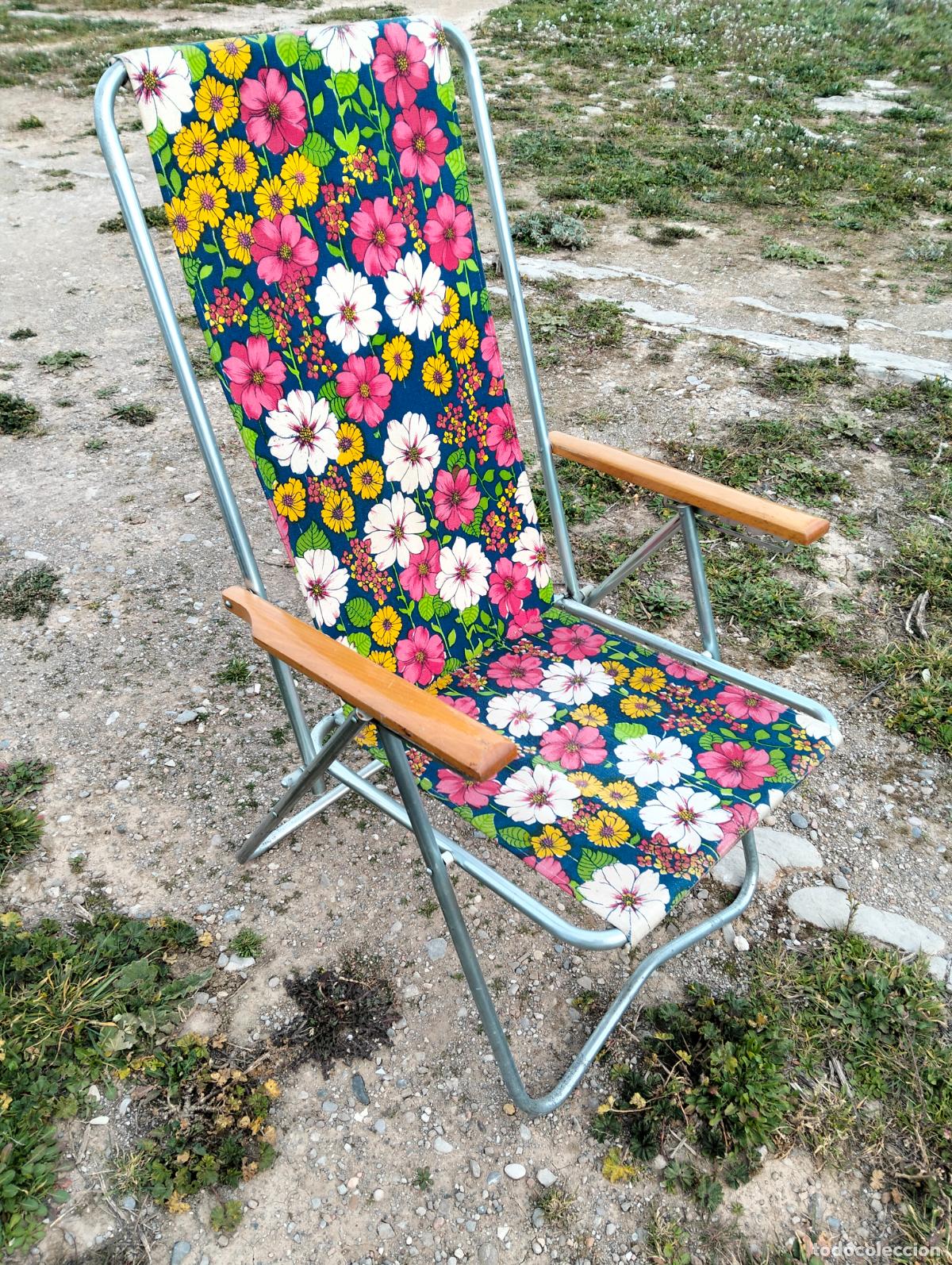 Vintage: Tumbona plegable vintage metal y reposabrazos de madera floral flores silla playa camping a&ntilde;os 70-80