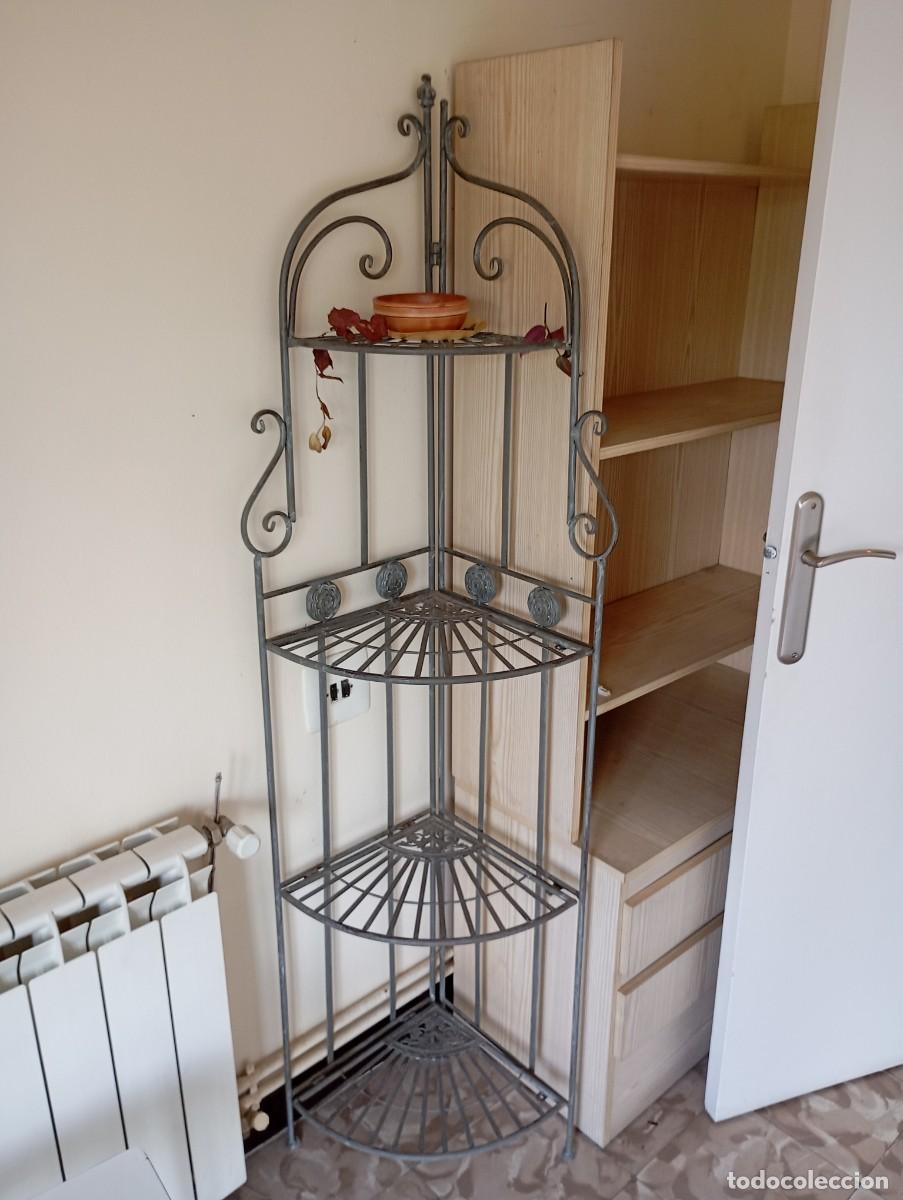 Vintage: Estanter&iacute;a esquinera Estilo Vintage / Provenzal