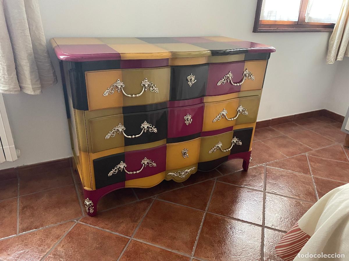 Vintage: C&oacute;moda estilo Luis XV con decoracion patchwork