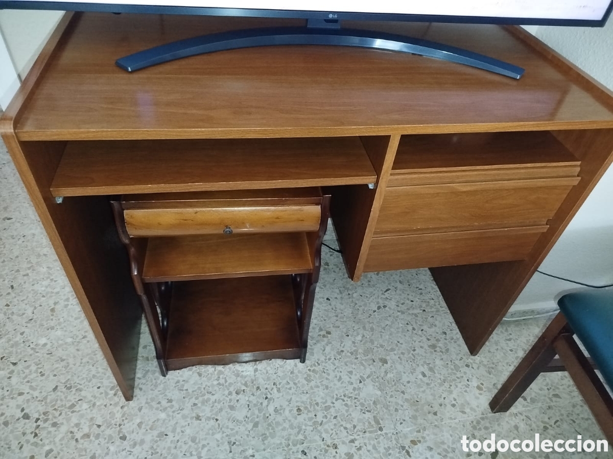 Vintage: Escritorio y cajonera de madera