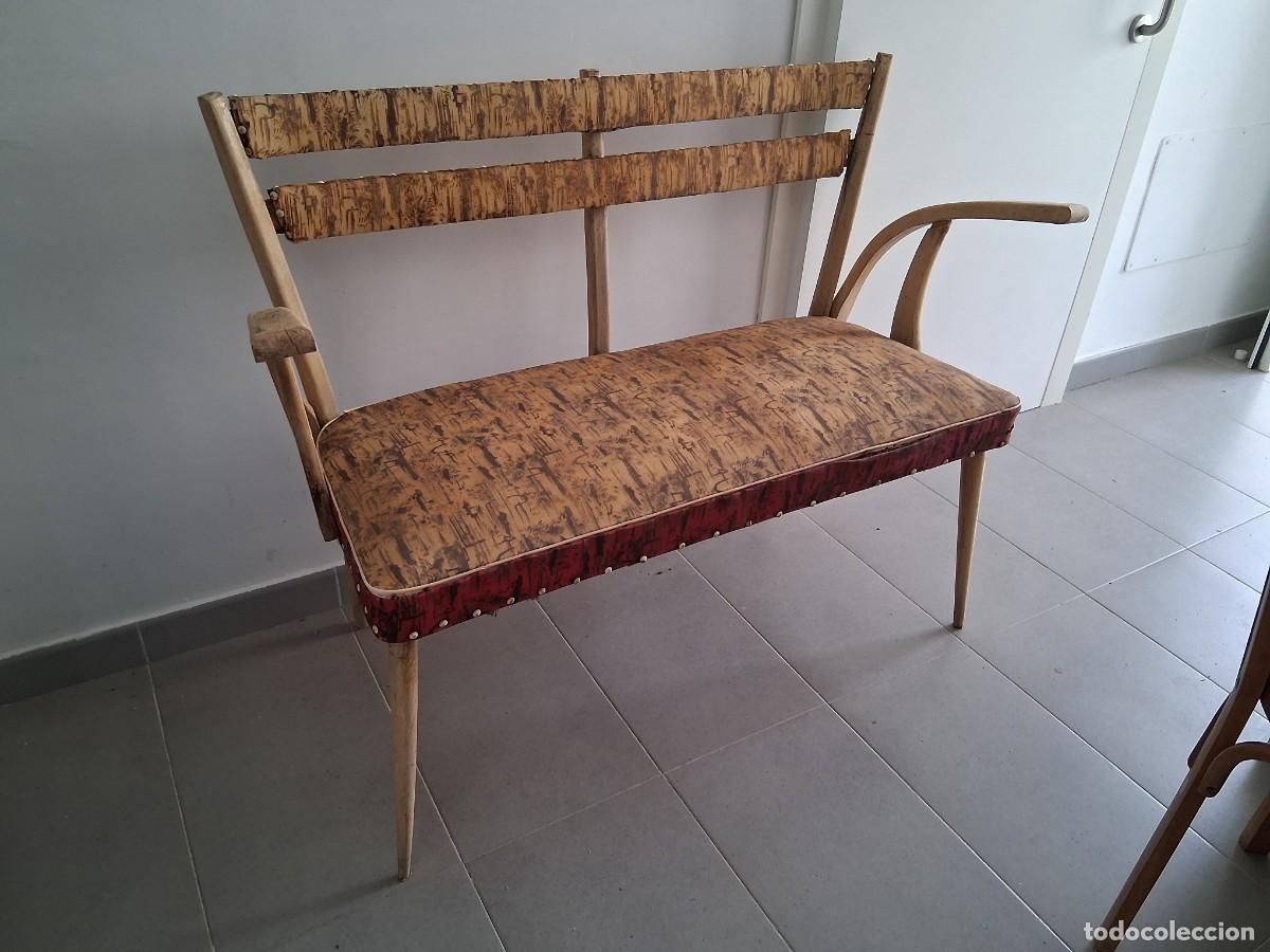 Vintage: Banco silla estilo vintage de madera y tapicer&iacute;a estampada gr&aacute;fico retro Mid Century Rockabilly