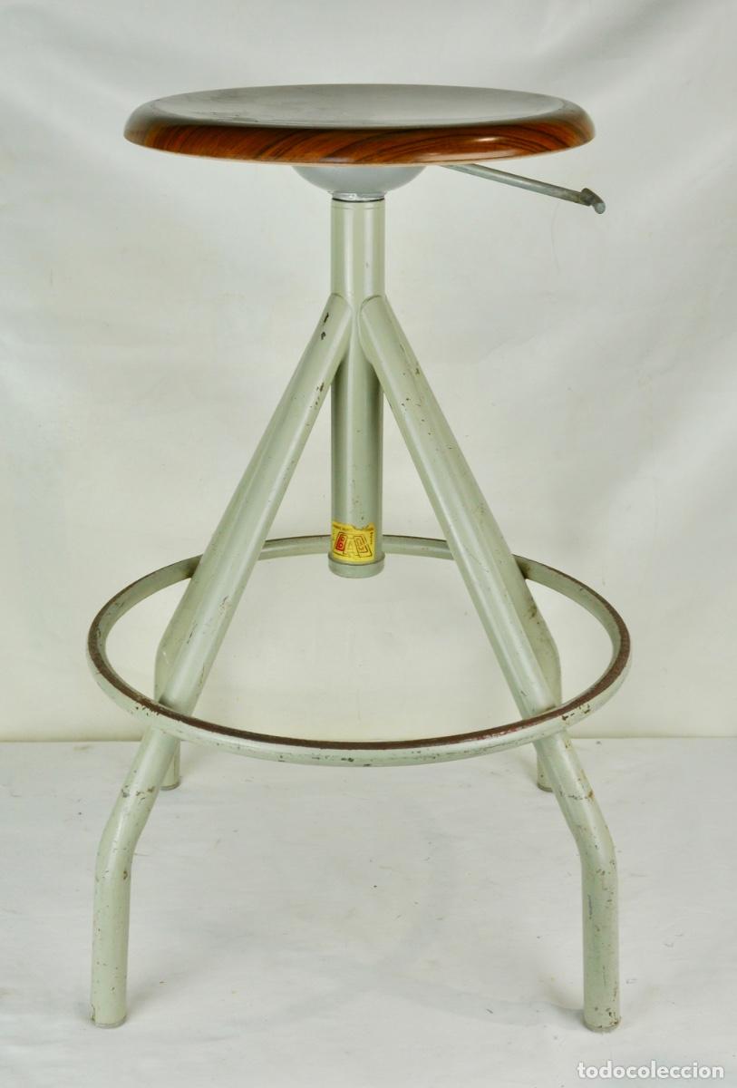 Vintage: Taburete industrial franc&eacute;s