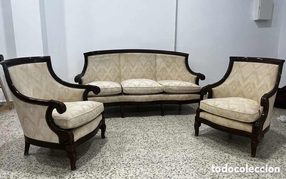 Vintage: Tresillo cl&aacute;sico isabelino. Sof&aacute; de 3 plazas y dos sillones.