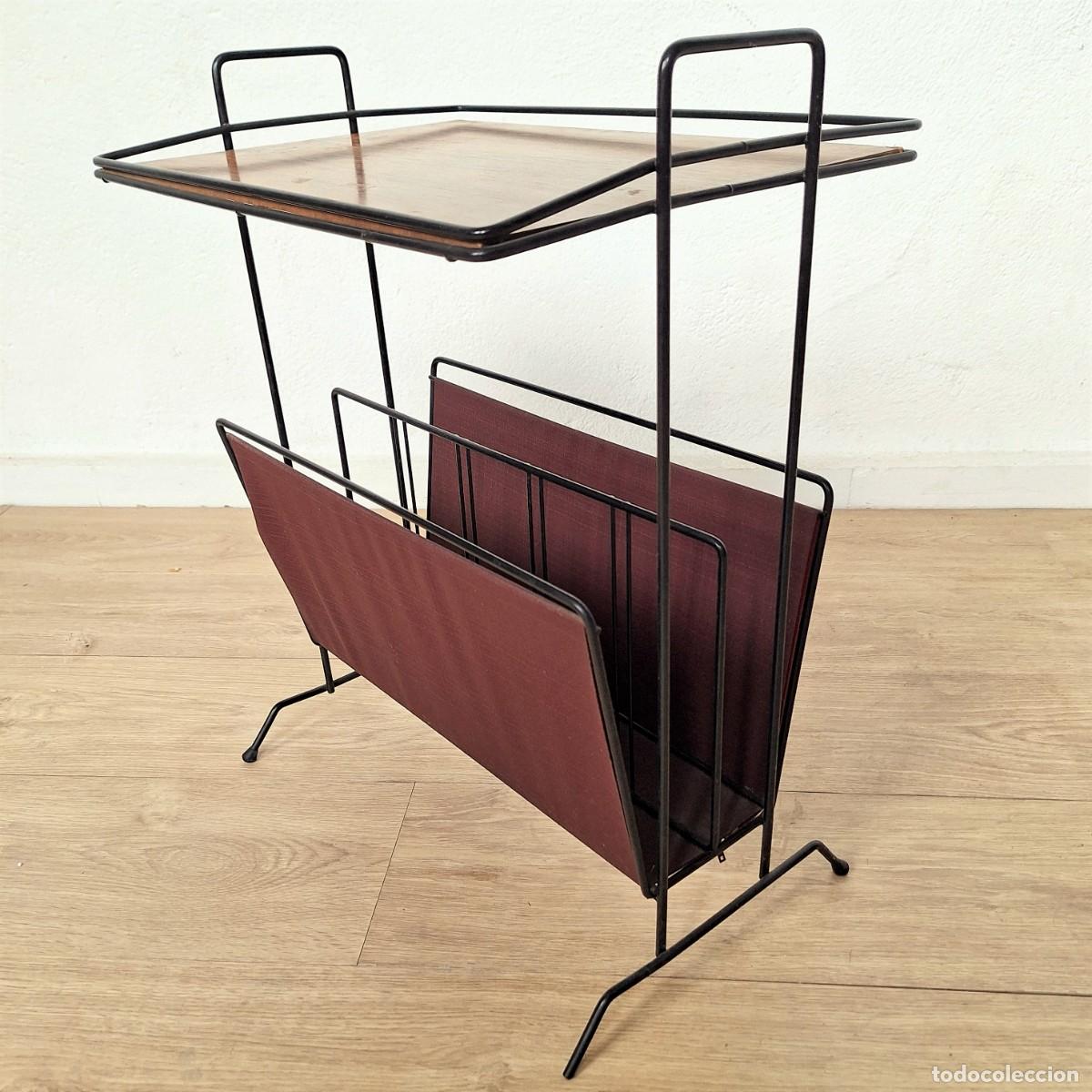 Vintage: Revistero vintage con nivel superior. 1950 - 1960