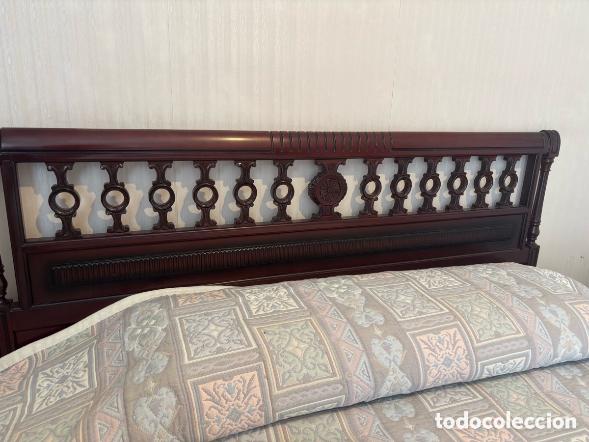 Vintage: Cama madera maciza a&ntilde;os 70 - Foto 2