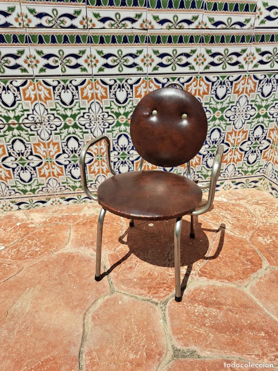 Vintage: Silla infantil cuero retro - Foto 1