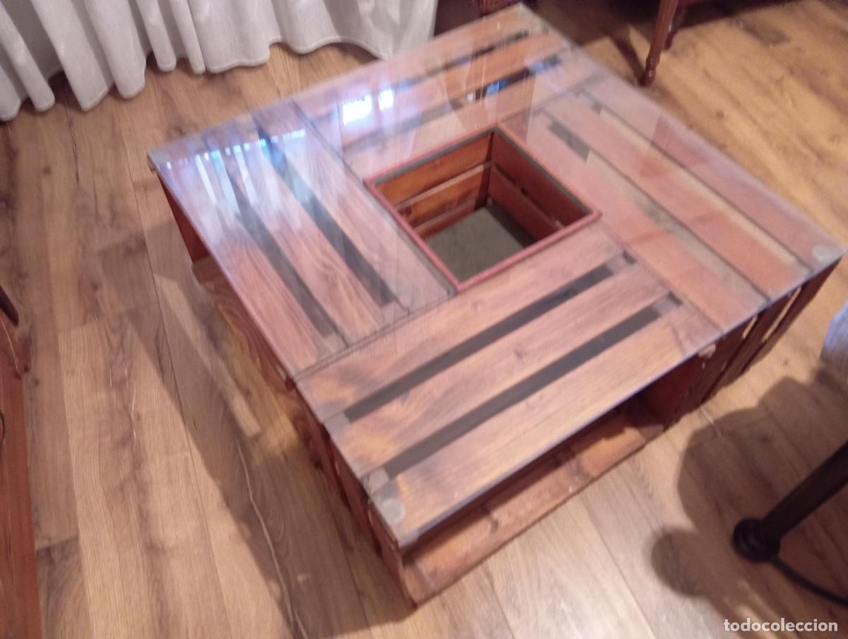 Vintage: MESA BAJA DE CAFE REALIZADA CON CAJAS DE FRUTAS. PERFECTA