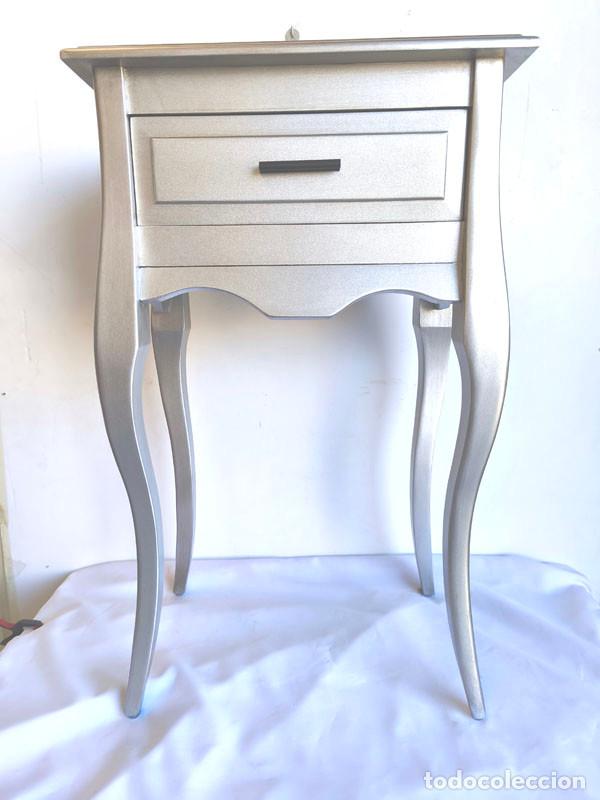 Vintage: MESITA DE MADERA PATAS CURVADAS PEQUE&Ntilde;A LACADA EN PLATA