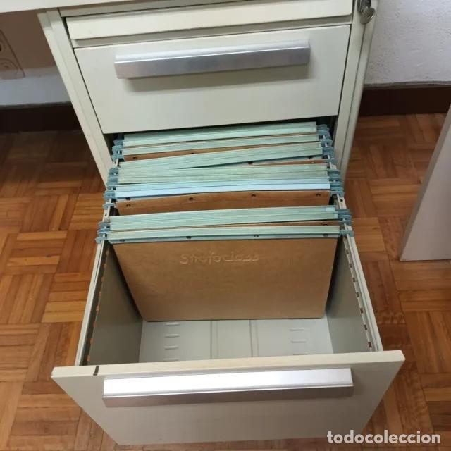 Vintage: Mesa vintage Strafor