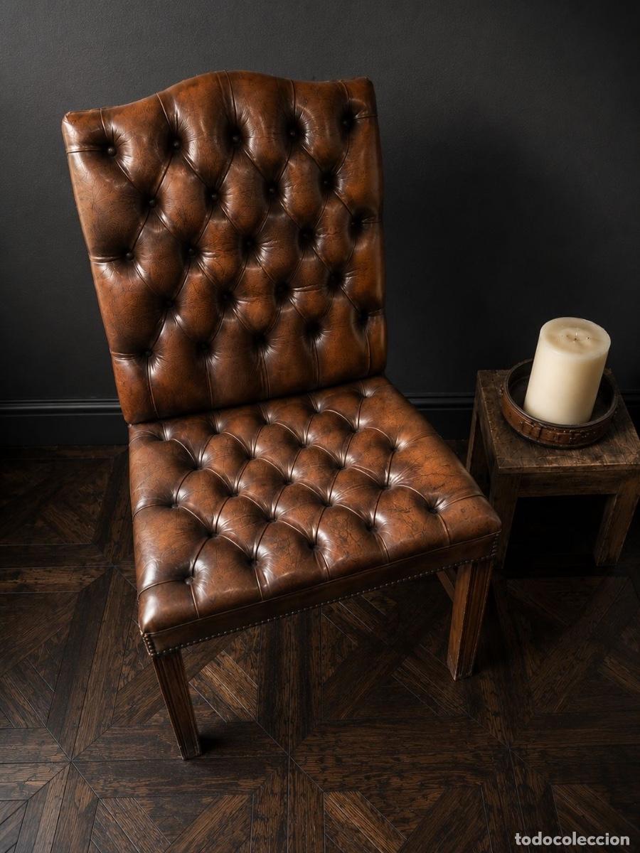 Vintage: Silla Chesterfield capiton&eacute; en cuero aut&eacute;ntico color cognac. Estilo club ingl&eacute;s