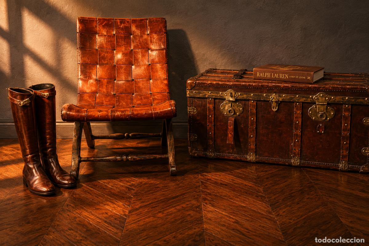 Vintage: Sill&oacute;n colonial de cuero entrelazado &ndash; estilo safari / campaign chair &ndash;