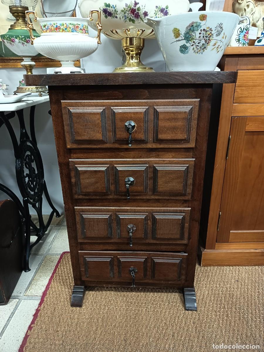 Vintage: Mueble auxiliar Castellano