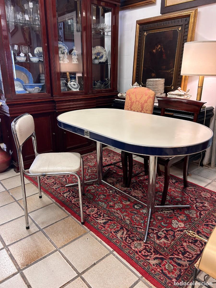 Vintage: Silla vintage blanca -6 Uds disponibles